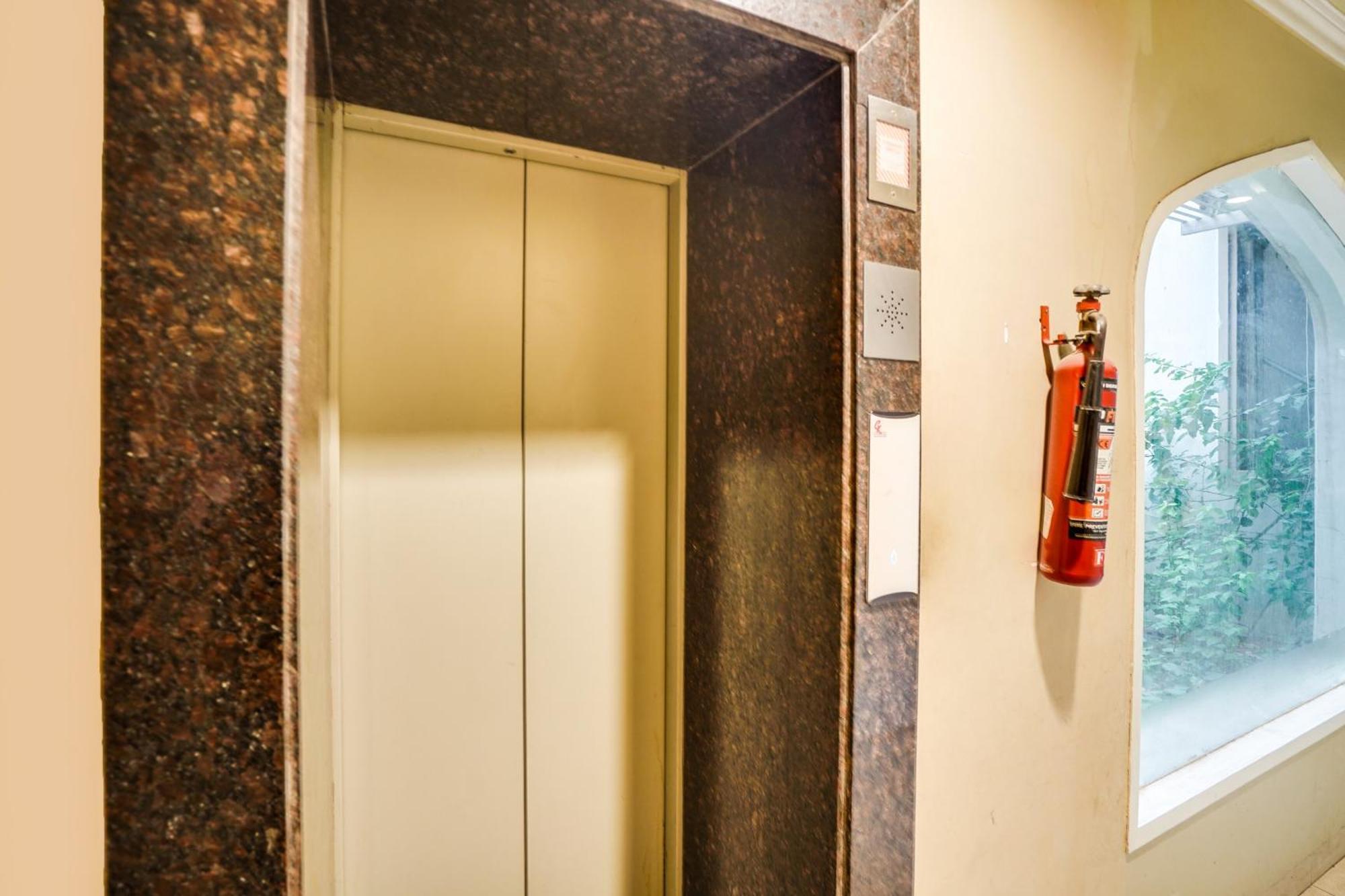 Super Townhouse Mansarovar Near Metro Station 자이푸르 외부 사진