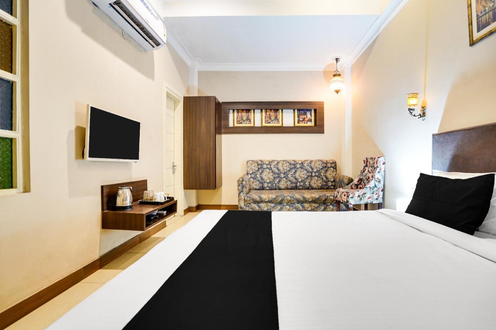 Super Townhouse Mansarovar Near Metro Station 자이푸르 외부 사진